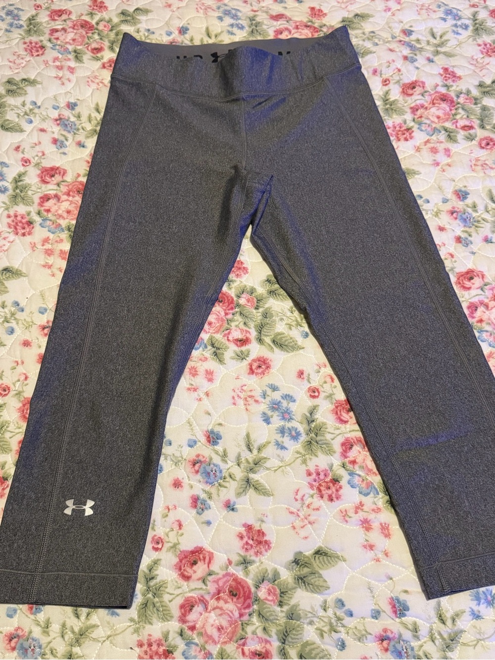 Under Armour Gray Performance Capri Leggings